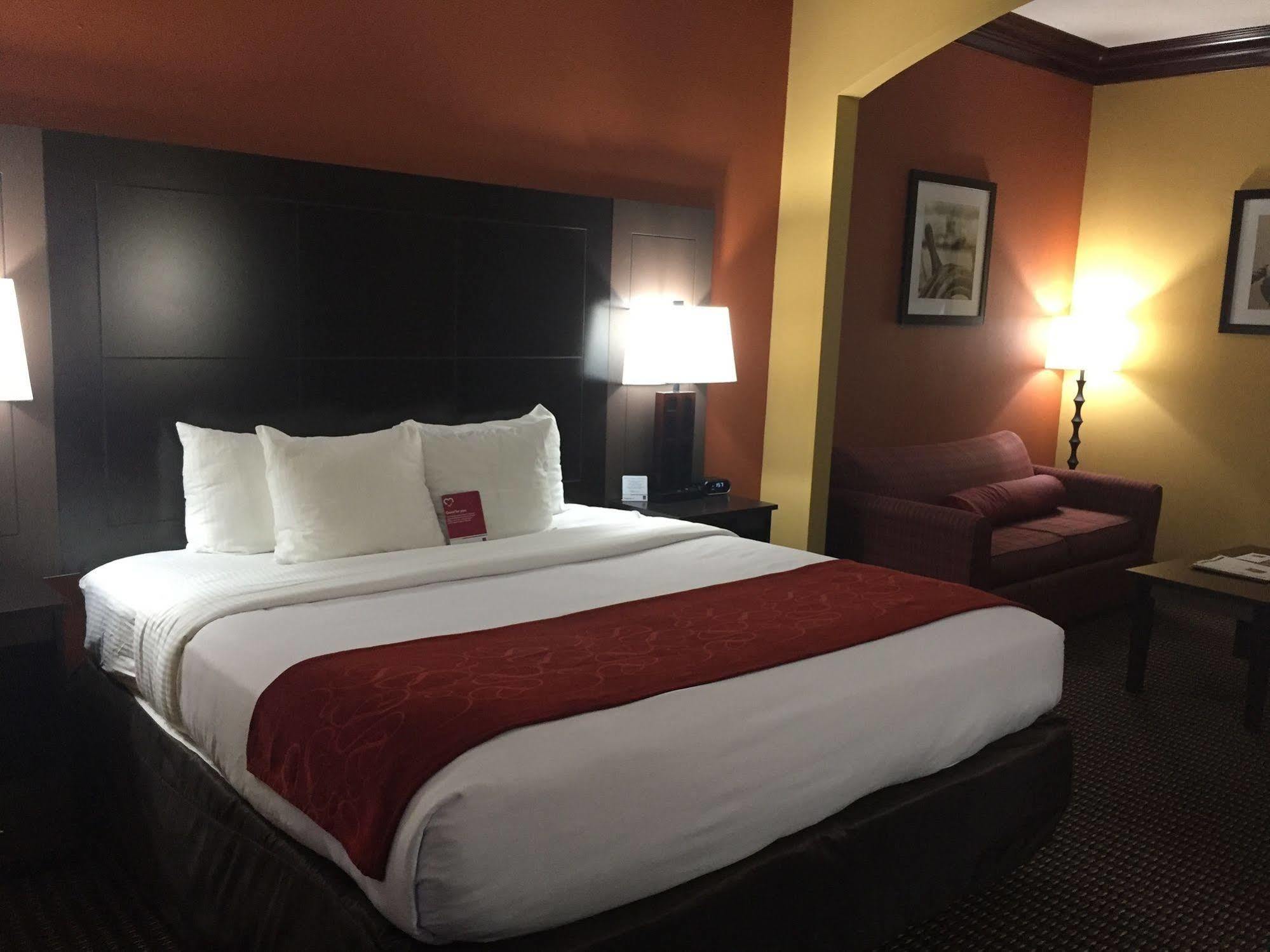 Comfort Suites Lake Jackson Clute Exterior foto