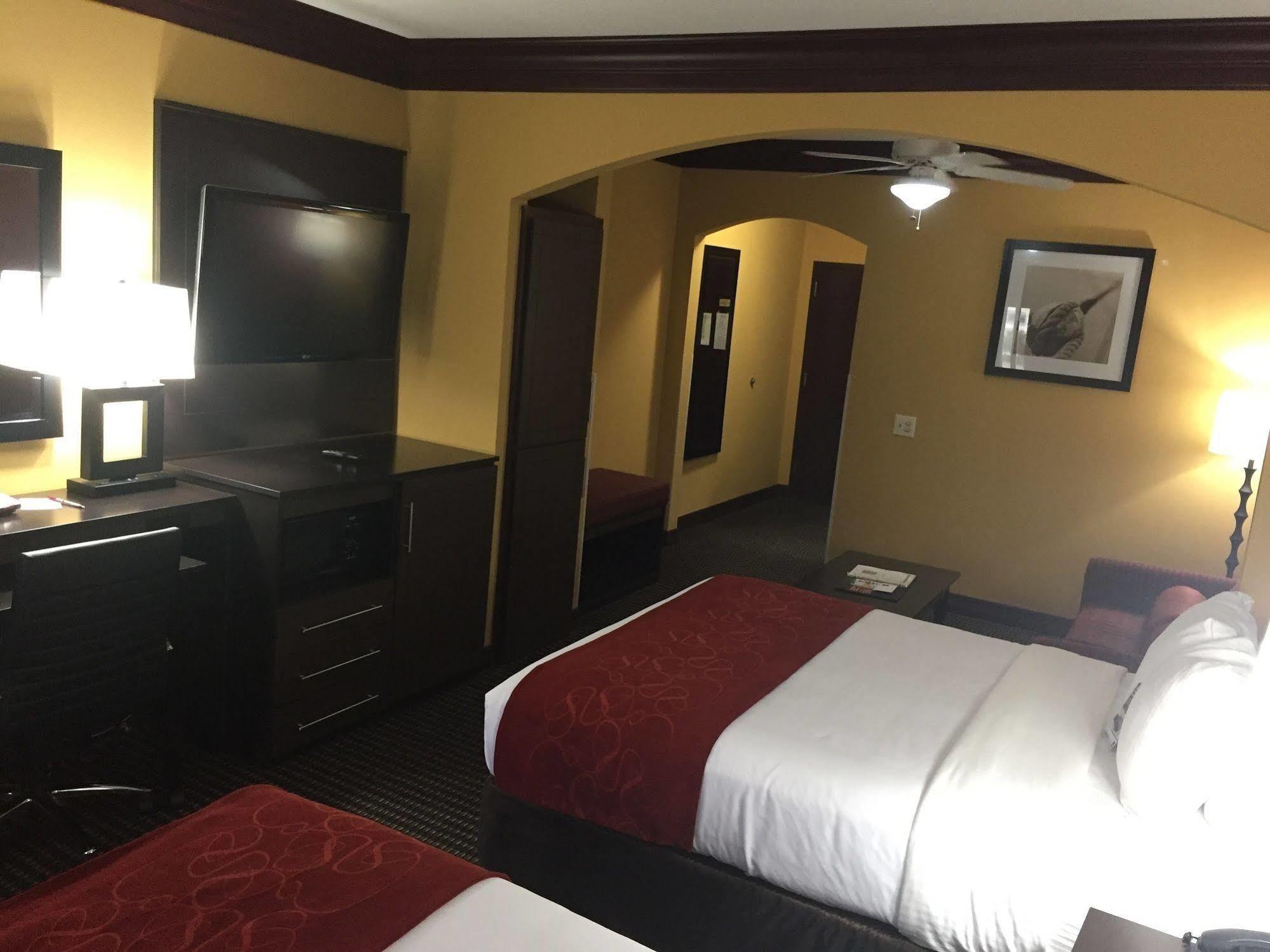 Comfort Suites Lake Jackson Clute Exterior foto